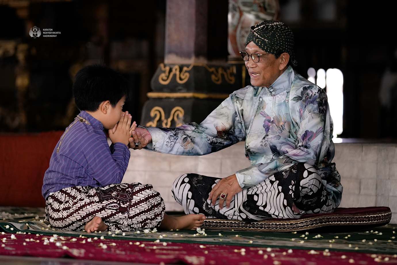 Image slider - Hajad Dalem Ngabekten Dal 1959: Lebaran di Keraton Berlangsung Khidmat