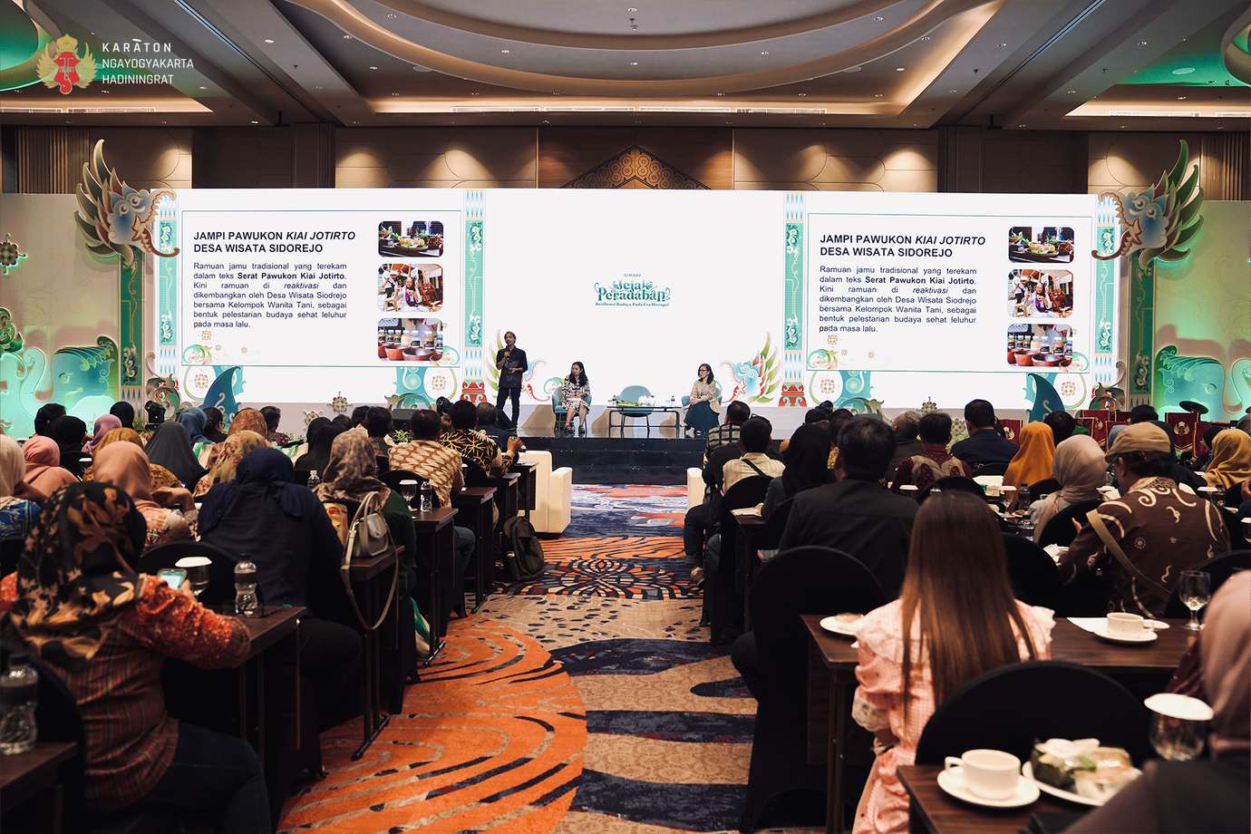 Image slider - Seminar Jejak Peradaban: Kemas Perkembangan Budaya Masa Sri Sultan HB VIII