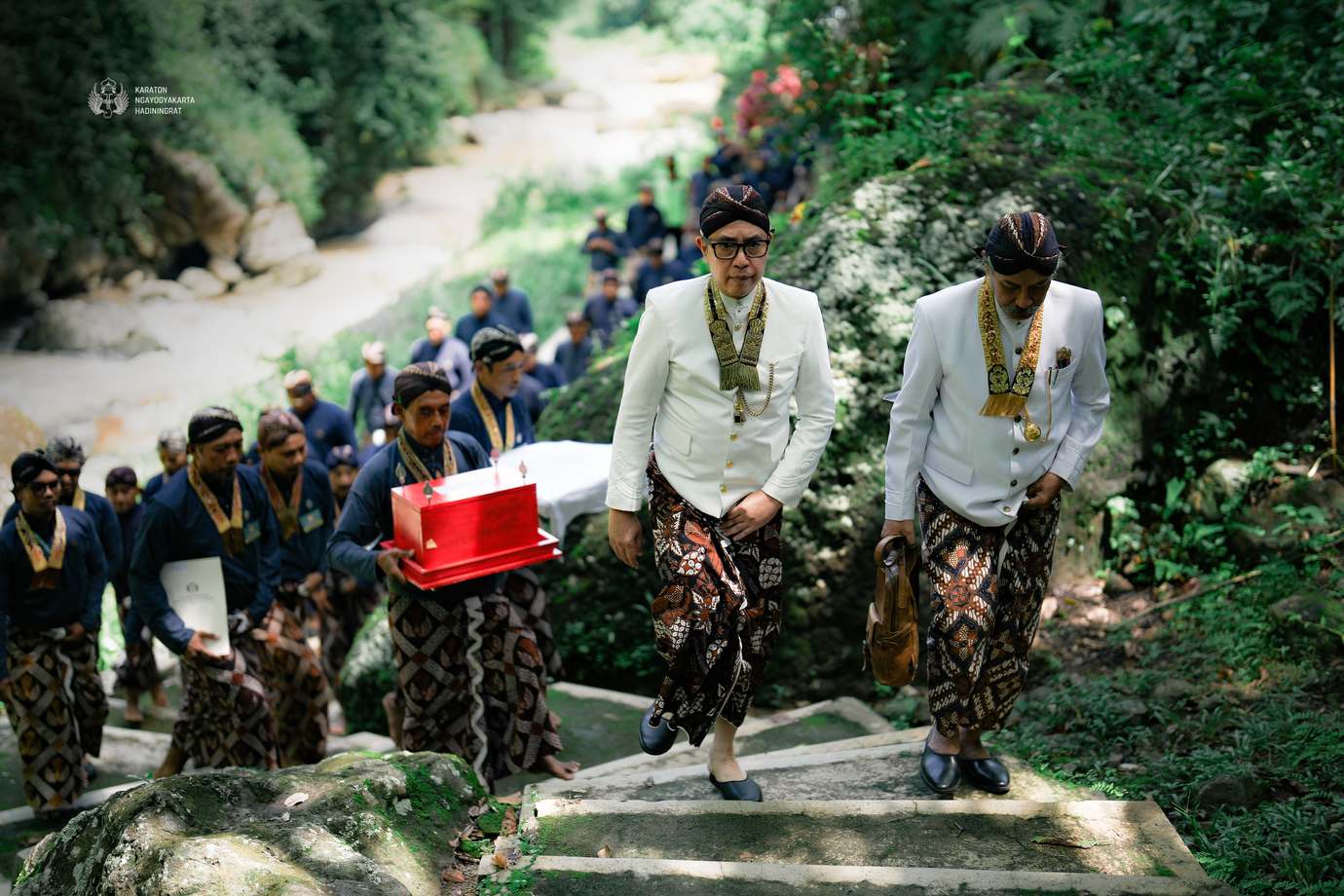 Image slider - Labuhan Dlepih: Kembali Napak Tilas Laku Leluhur Kasultanan Yogyakarta