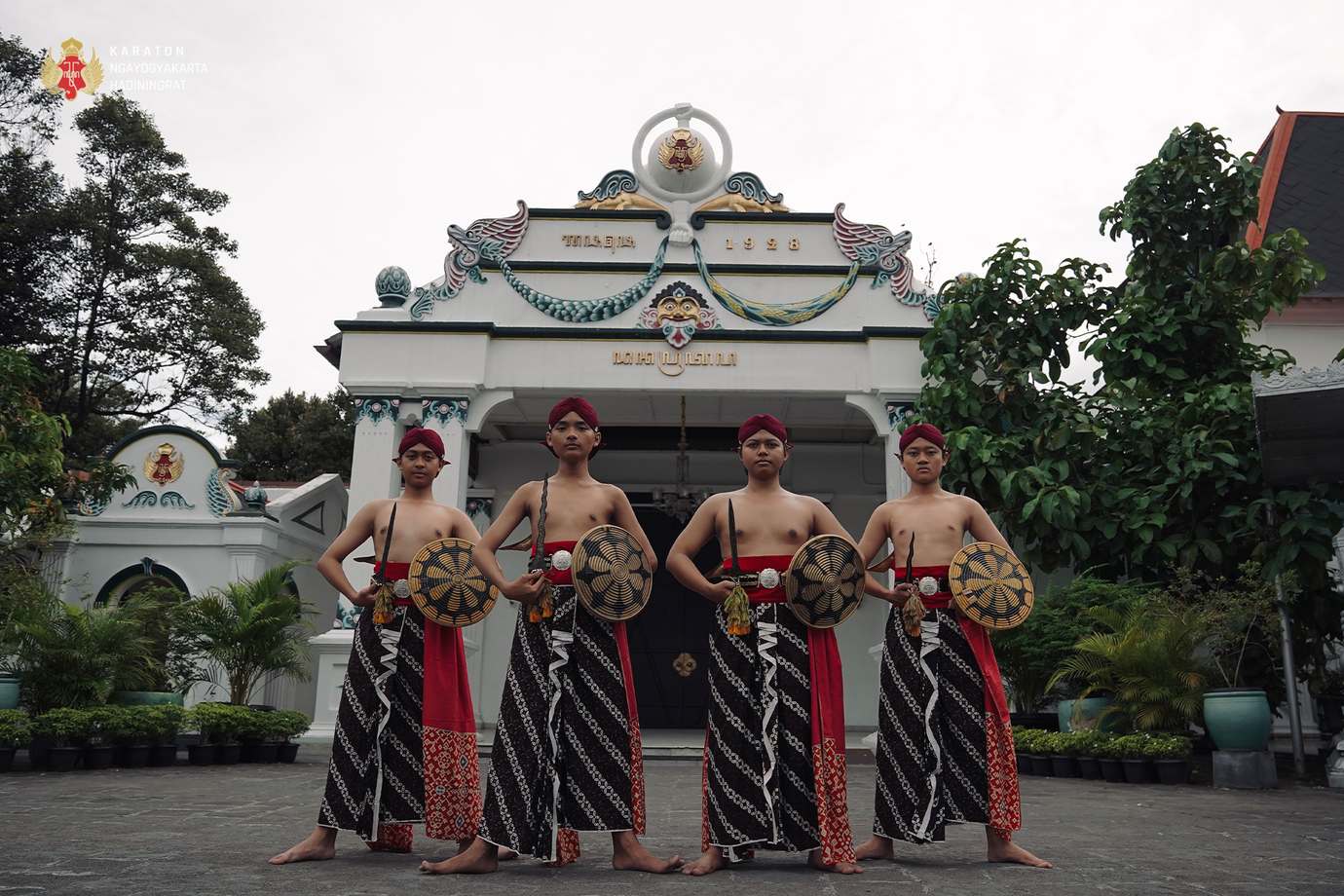 Image slider - Beksan Jungkung Mardeya