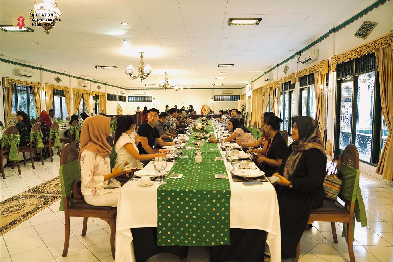 Image slider - Bertemu dengan Rijsttafel, Pengalaman Dining Experience dalam Pameran Pangastho Aji