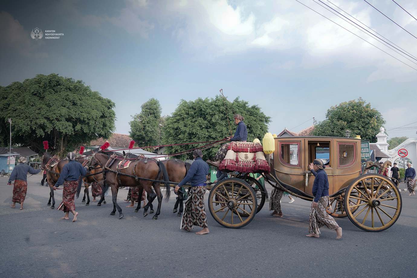 Image peristiwa - Wujud Pelestarian dan Pemeliharaan, Keraton Lakukan Uji Kelayakan Kagungan Dalem Kereta Pusaka