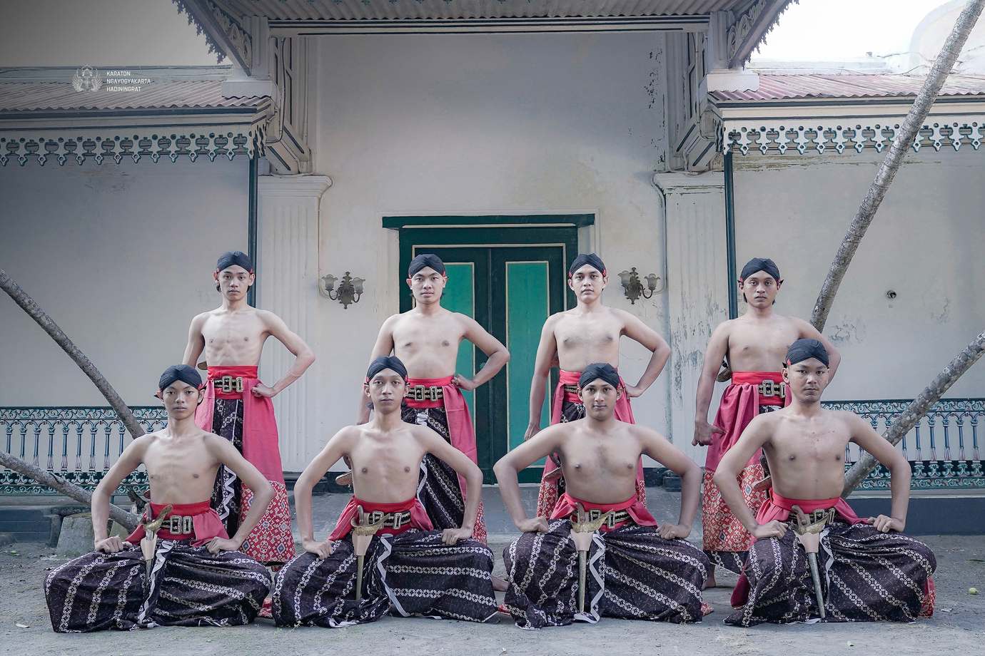 Image slider - Uyon-Uyon Hadiluhung Senin Pon 15 Juni 2026