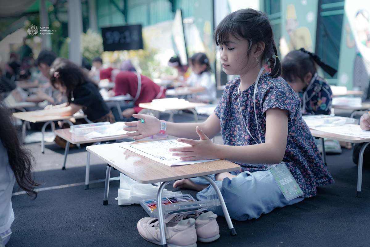 Image slider - Kenalkan Akar Budaya Sejak Dini, Keraton Sukses Gelar Gya! Dolan Sesarengan untuk Kelima Kalinya