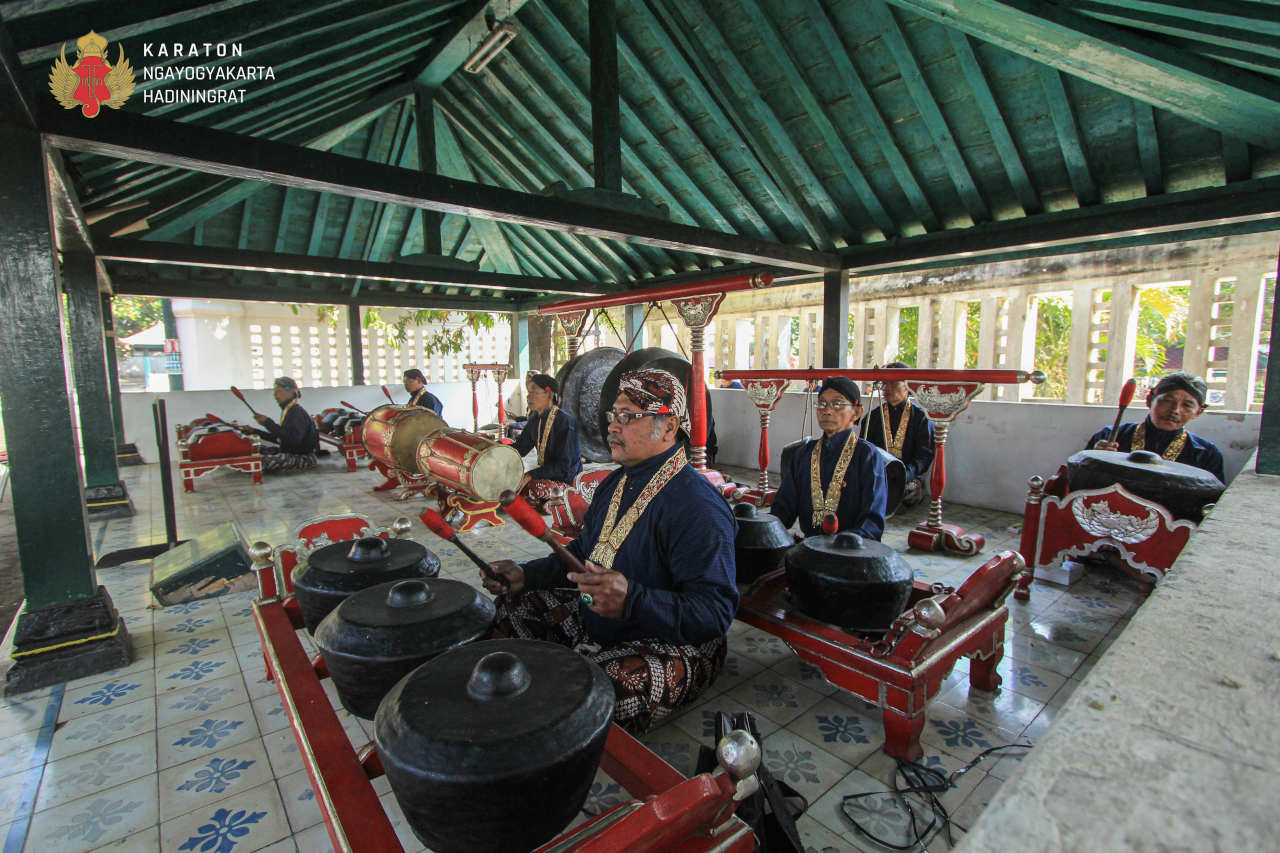 Guntur Laut 3