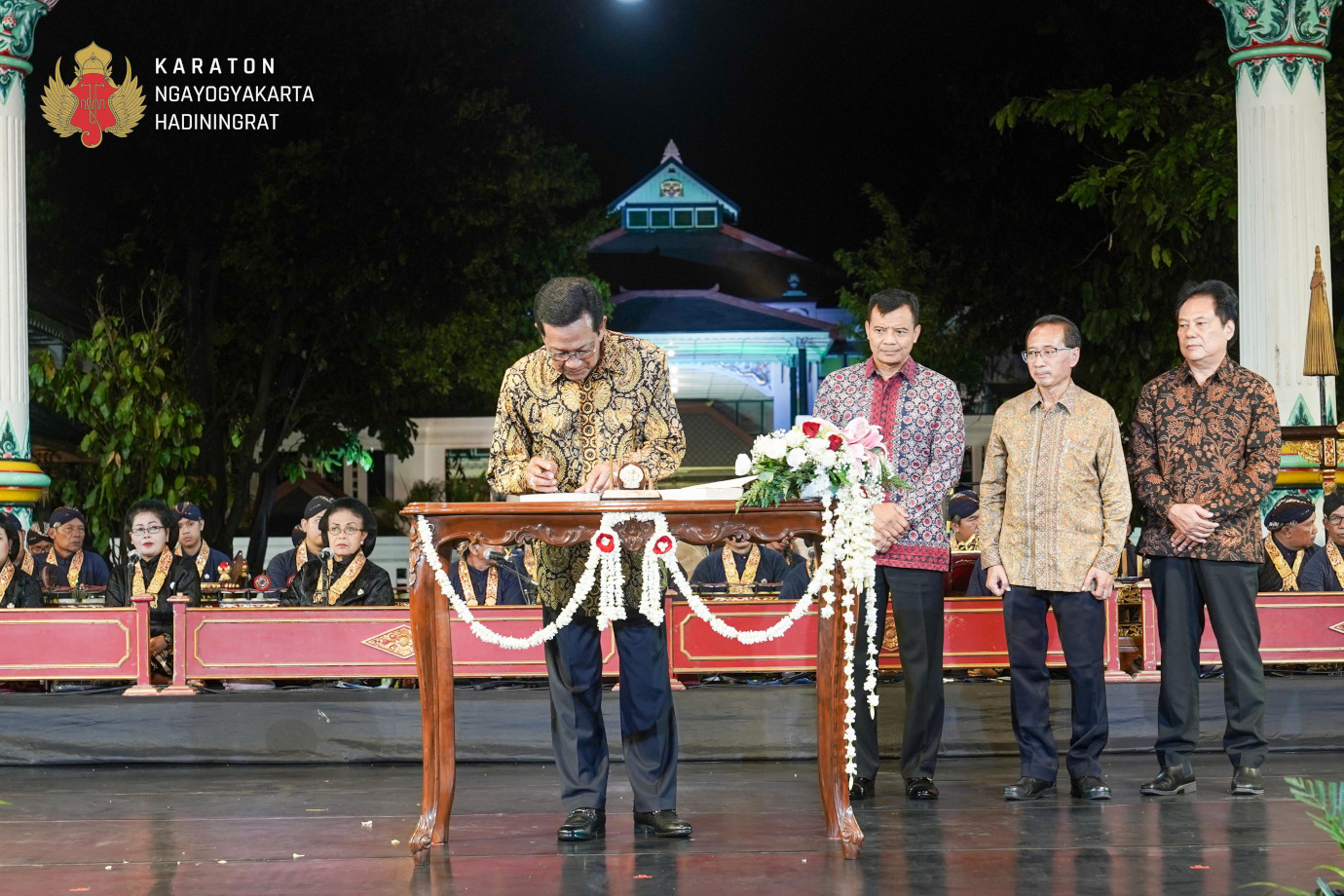 Peluncuran 004