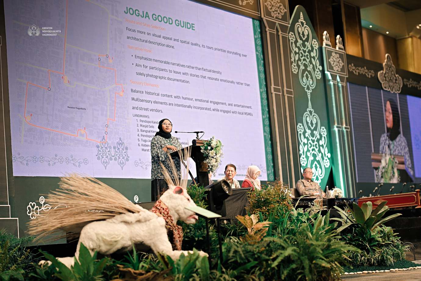 Day 2 P D8 7994 131 Small